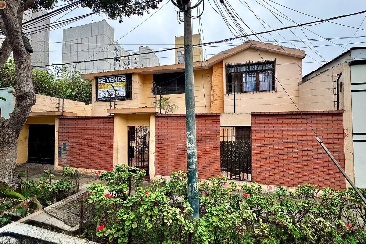Jirón Fedelli 211, Barranco venta de casa como terreno Barranco 15063 Javier Sánchez en Zyneria Inmobiliaria